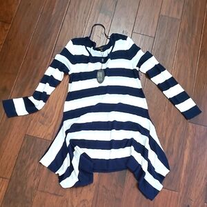 NWT Cupio Navy Blue & White Striped Tunic with Handkerchief Hem size Medium